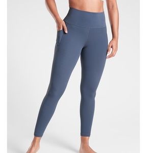 Athleta Stash Pocket 7/8 Legging